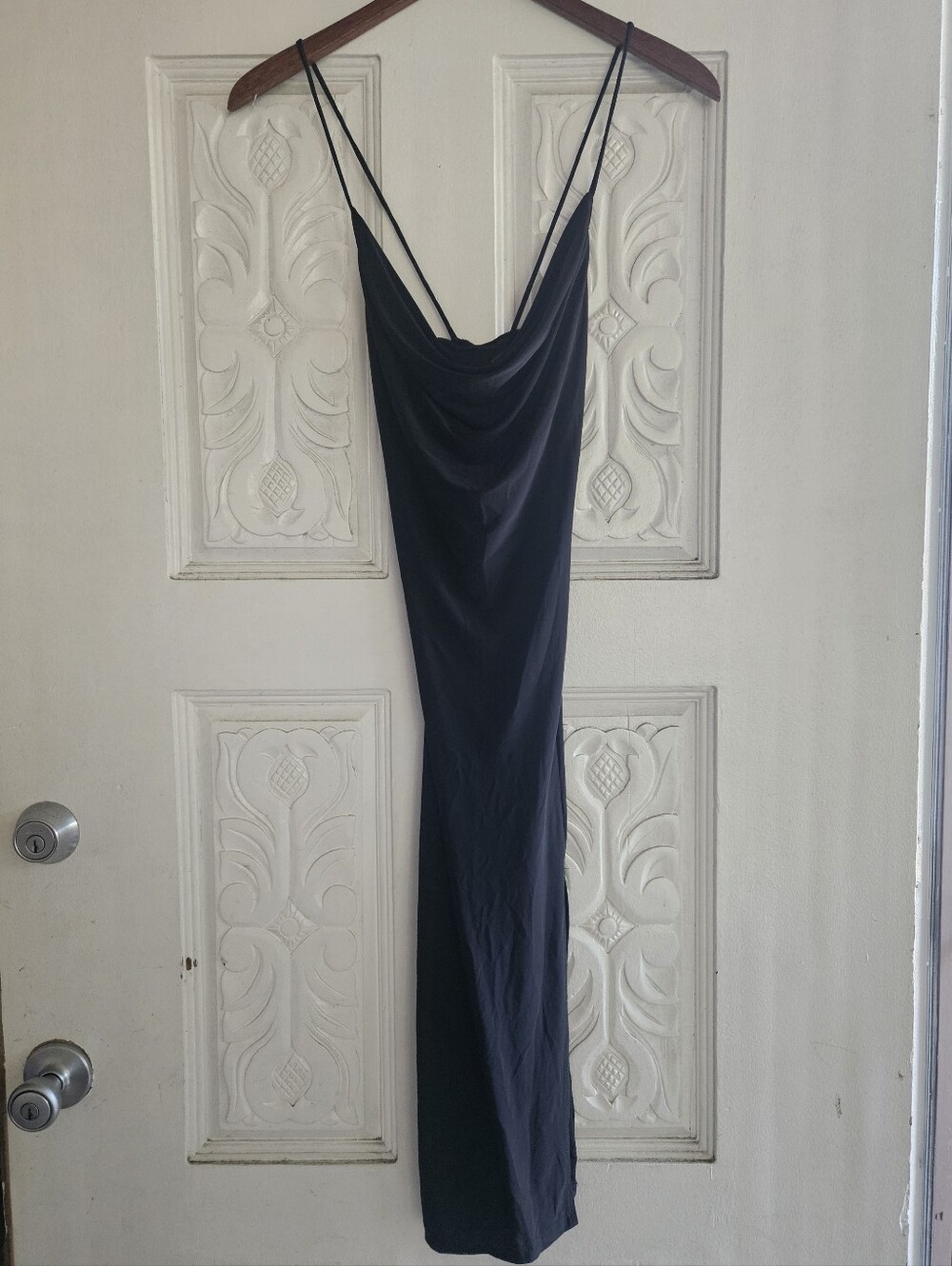 Windsor Black Cowl-Neck Slip Maxi Dress Small